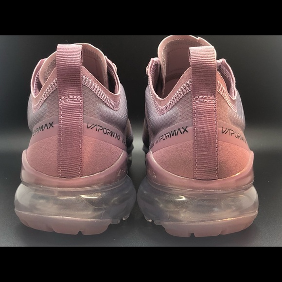 **SOLD** NEW Nike Women’s Air VaporMax 2019 ‘Plum’ - Picture 5 of 7